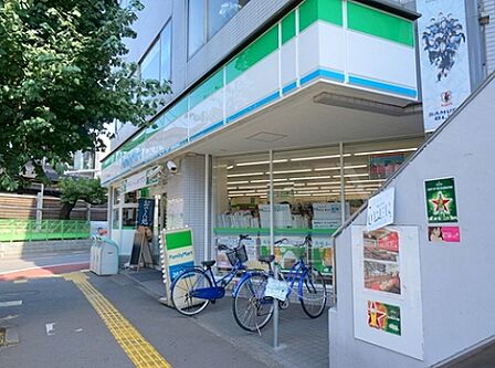 ファミリーマート 東中神駅前店まで約91ｍ