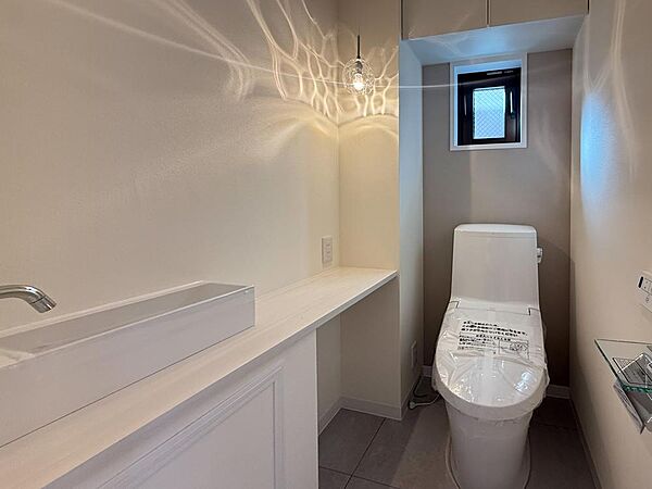 トイレを拡大表示