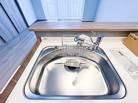 クリアな水が毎日使え、見た目にもスマートな浄水器一体型。お米を炊いたりする際には浄水機能をつかうこともできて、人気の商品です。