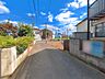 外観：前面道路含む現地 （2026年08月27日撮影）