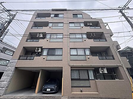 贅沢といえるほどの豊かな居住性と、プライドを満たすクオリティが見事に調和した住空間。
