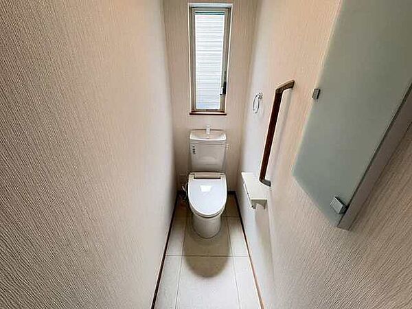 トイレを拡大表示