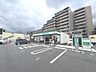 周辺：ファミリーマート豊中少路二丁目店