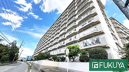 バス停「小浜1丁目」まで徒歩1分の立地！