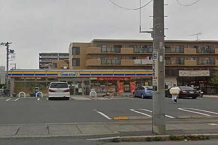 ミニストップ市川田尻3丁目店 徒歩7分。 530m