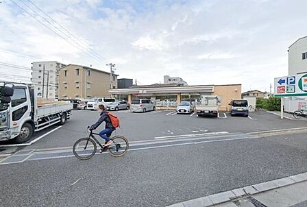セブンイレブン市川二俣1丁目店 徒歩6分。 440m