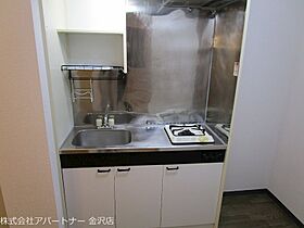 シルクハット 301 ｜ 石川県金沢市東力４丁目38-1（賃貸アパート1K・3階・26.75㎡） その4