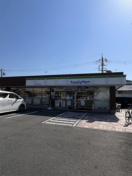 画像3:ファミリーマート 太秦森ケ東町店（530m）