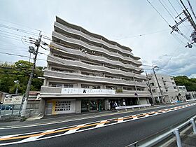 ウェルネス桃山  ｜ 京都府京都市伏見区桃山町泰長老（賃貸マンション3LDK・7階・52.15㎡） その1