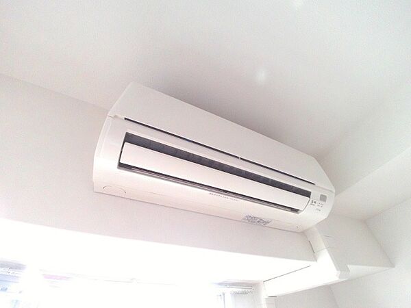 画像14:冷暖房エアコン完備