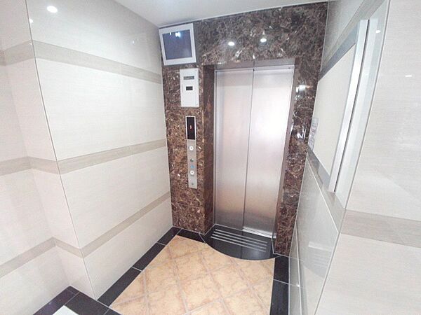 画像28:エレベーター完備