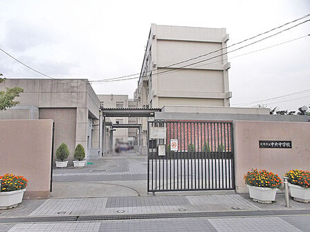 尼崎市立中央中学校