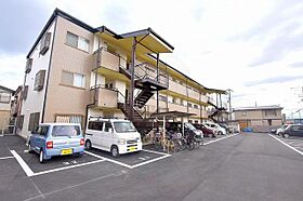 ベルメゾン フォワイエ  ｜ 大阪府羽曳野市古市５丁目（賃貸マンション3LDK・1階・60.00㎡） その1