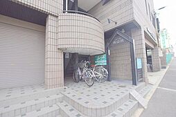 7 / 11