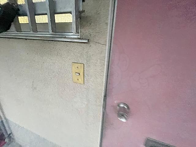 6 / 11