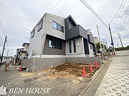 下田町5丁目　角地に位置し駐車2台可能な2階建て邸宅