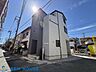 その他：・ゆとりある前面道路に面した開放感溢れるお住まいです。・見通しの良い前面道路なので、車の出し入れもスムーズにでき駐車もしやすいですね。・現地周辺は落ち着いた雰囲気の住宅街です。