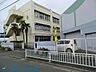 周辺：横浜市立中川中学校 徒歩4分。部活動帰りの帰宅も安心の距離です！ 290m