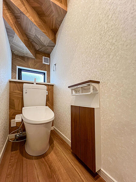 トイレを拡大表示