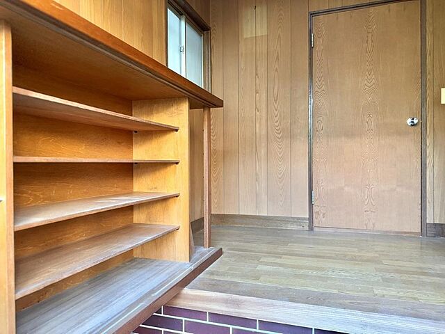 玄関 国分寺市西恋ヶ窪2丁目