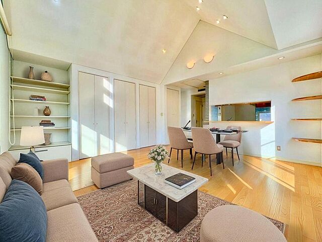 リビング/ダイニング 小平市仲町