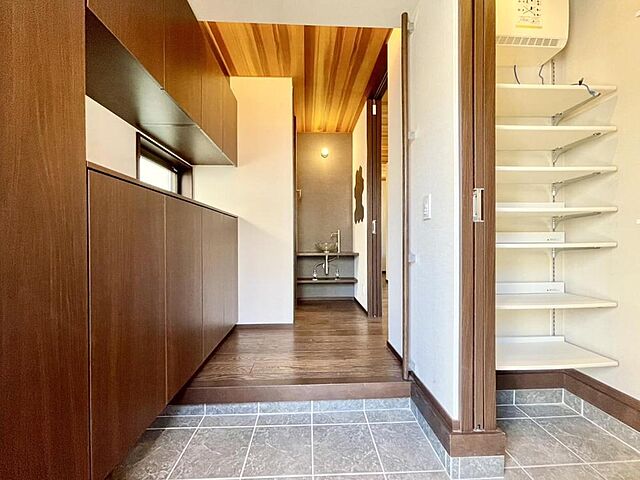 玄関 調布市布田5丁目