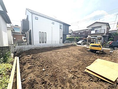外観:スーパー・小学校が徒歩圏内にあり、日々の生活がしやすくファミリー層にもおすすめの住環境です。 外観:スーパー・小学校が徒歩圏内にあり、日々の生活がしやすくファミリー層にもおすすめの住環境です。