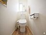 トイレ：使用後すぐに手を洗うことができ、衛生的なトイレです。※バーチャル加工を施しています。
