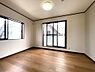 寝室：生活スタイルに合わせて、お子様部屋、寝室、テレワーク室など様々な用途で使用できます。