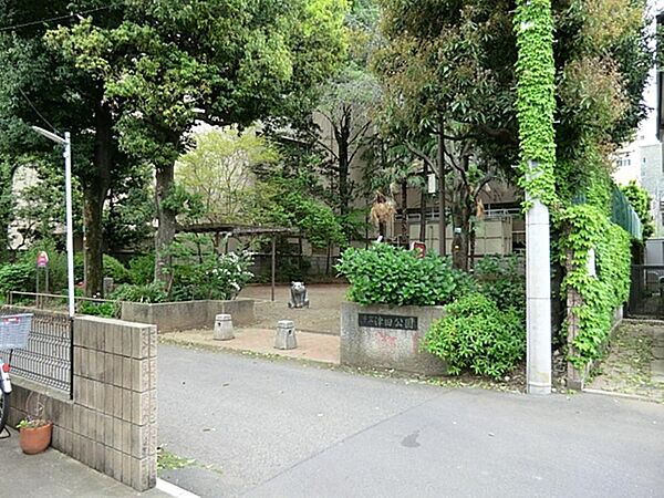 周辺を拡大表示