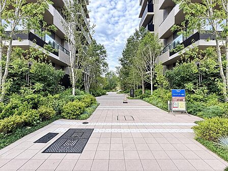 住戸内はもちろん、共用部や周辺の街並みなども併せてご見学いただけます。