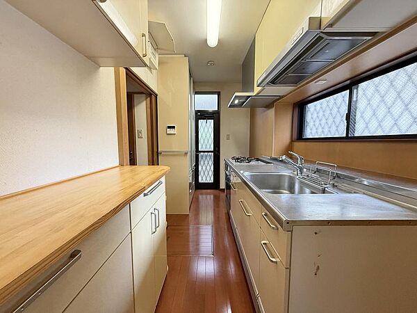 キッチンを拡大表示