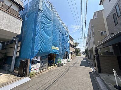 外観：ご家族が集うLDKは2階に設けられており、視線を気にせずゆったりとお寛ぎいただけます。