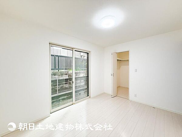 洋室を拡大表示