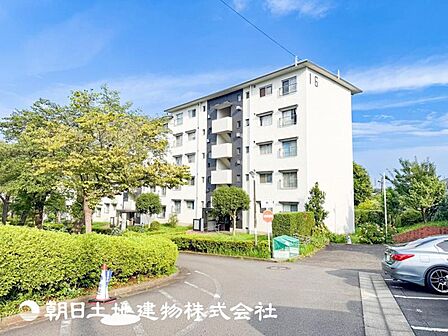 【外観写真】時間のゆとりと空間、暖かな陽光がもたらす光と風を独占してください。
