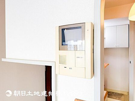 【防犯設備】TVモニター付きインターホンは訪問者のお顔を確認出来安心な機能です!