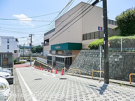 食品館あおば荏田北店220m