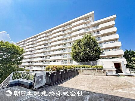 【外観写真】表現された空間はたくさんの光を浴び、風を感じ、暮らしの時間を豊かにしてくれます。