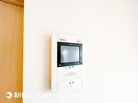 【防犯設備】TVモニター付きインターホンは訪問者のお顔を確認出来安心な機能です!
