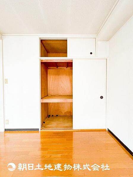 【収納】各お部屋にある収納はお部屋の整理には欠かせない空間です！