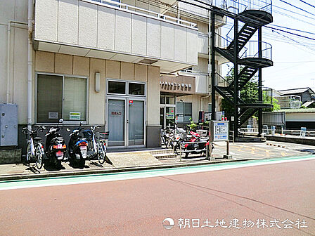 【三ツ境病院】1900m 内科から整形外科・耳鼻咽喉科・皮膚科まで幅広く診療しています。病床を備え入院やリハビリにも対応し、在宅医療も支援する地域密着型の病院です。