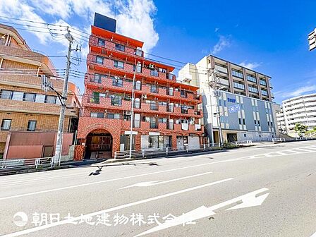 【外観写真】表現された空間はたくさんの光を浴び、風を感じ、暮らしの時間を豊かにしてくれます。