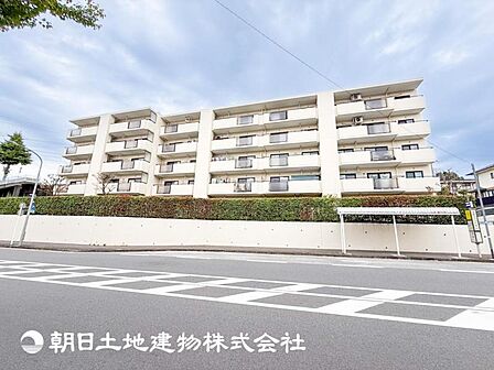 【外観写真】表現された空間はたくさんの光を浴び、風を感じ、暮らしの時間を豊かにしてくれます。