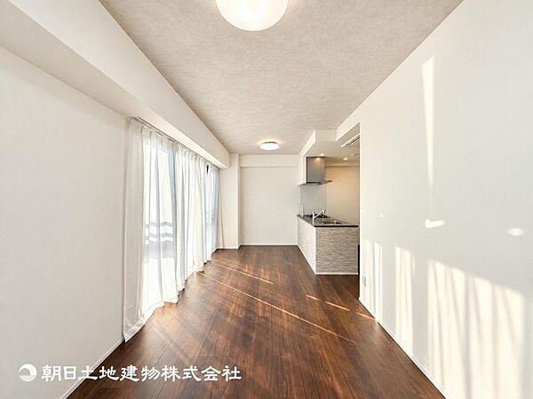 リビング/ダイニングを拡大表示
