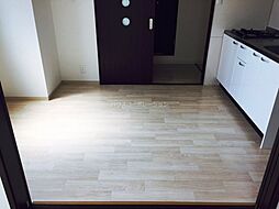 プロスパー尼崎 5階1DKのリビング/ダイニング