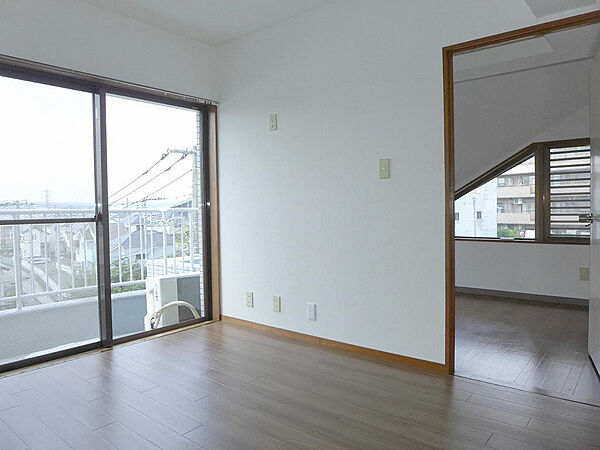 apartment 埼玉県所沢市大字山口
地図を見る