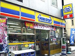 ミニストップれこっず下目黒2丁目店 174m
