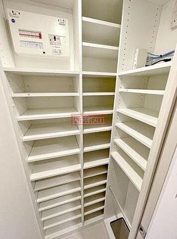 収納