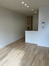 レフィアント高木 105 1階1LDKのリビング/ダイニング