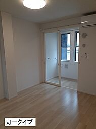 カーサ・コルーテ南 105 1階1LDKのリビング/ダイニング